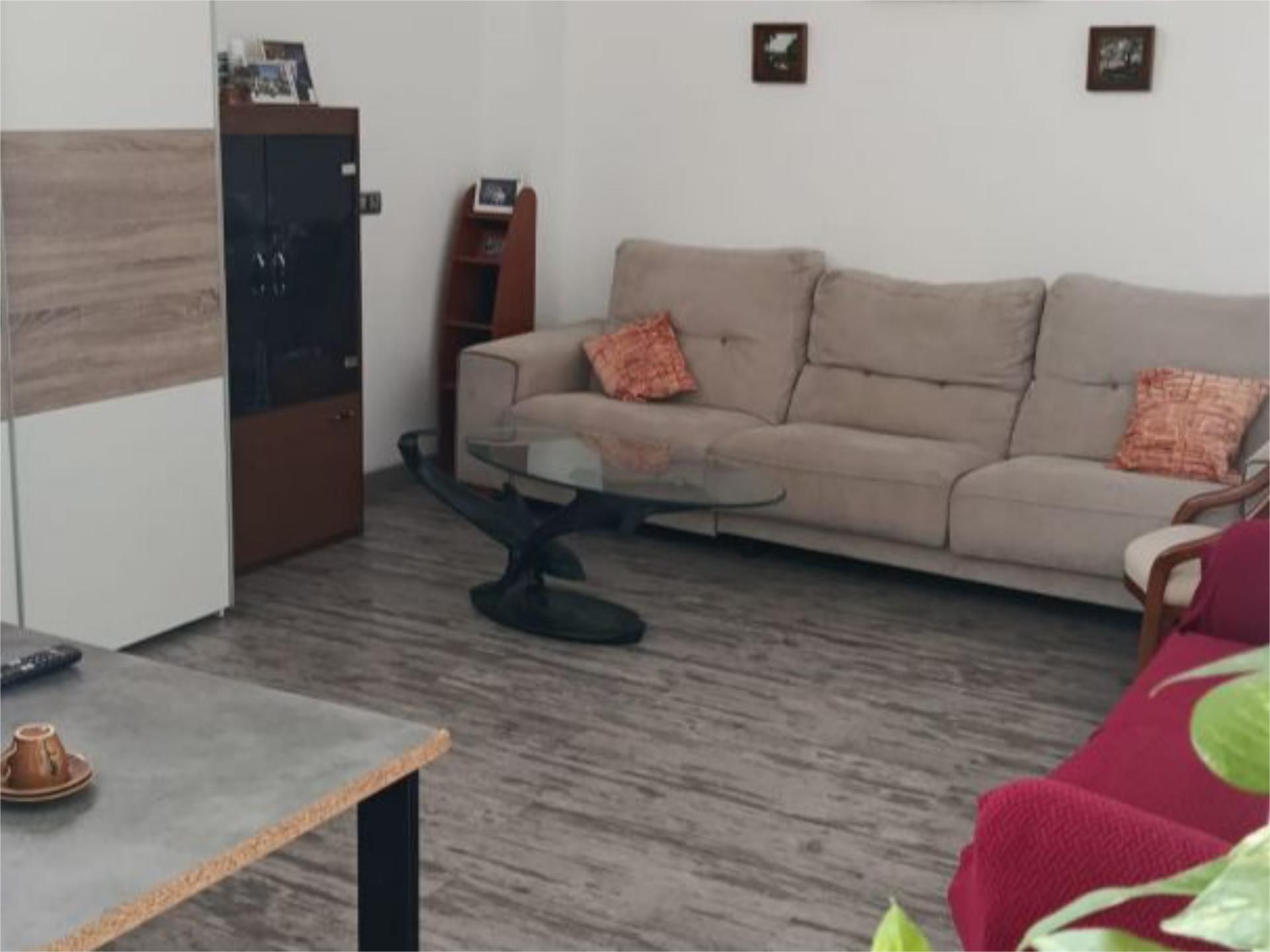 Flat to share in Carrer Vent de Xaloc, 9, San José - Los Metales