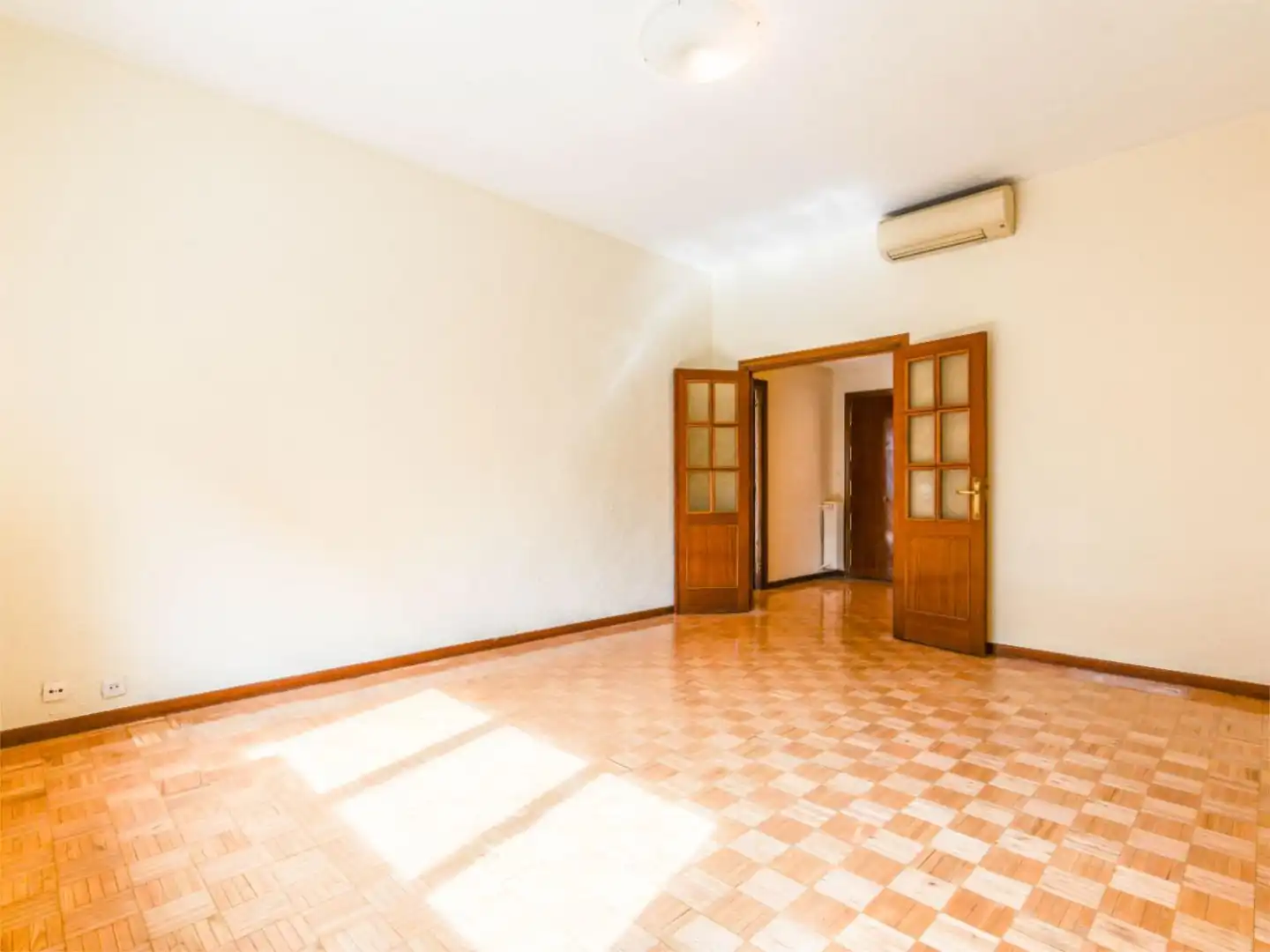 Piso de alquiler en Madrid con Aire acondicionado, Calefacción y Terraza