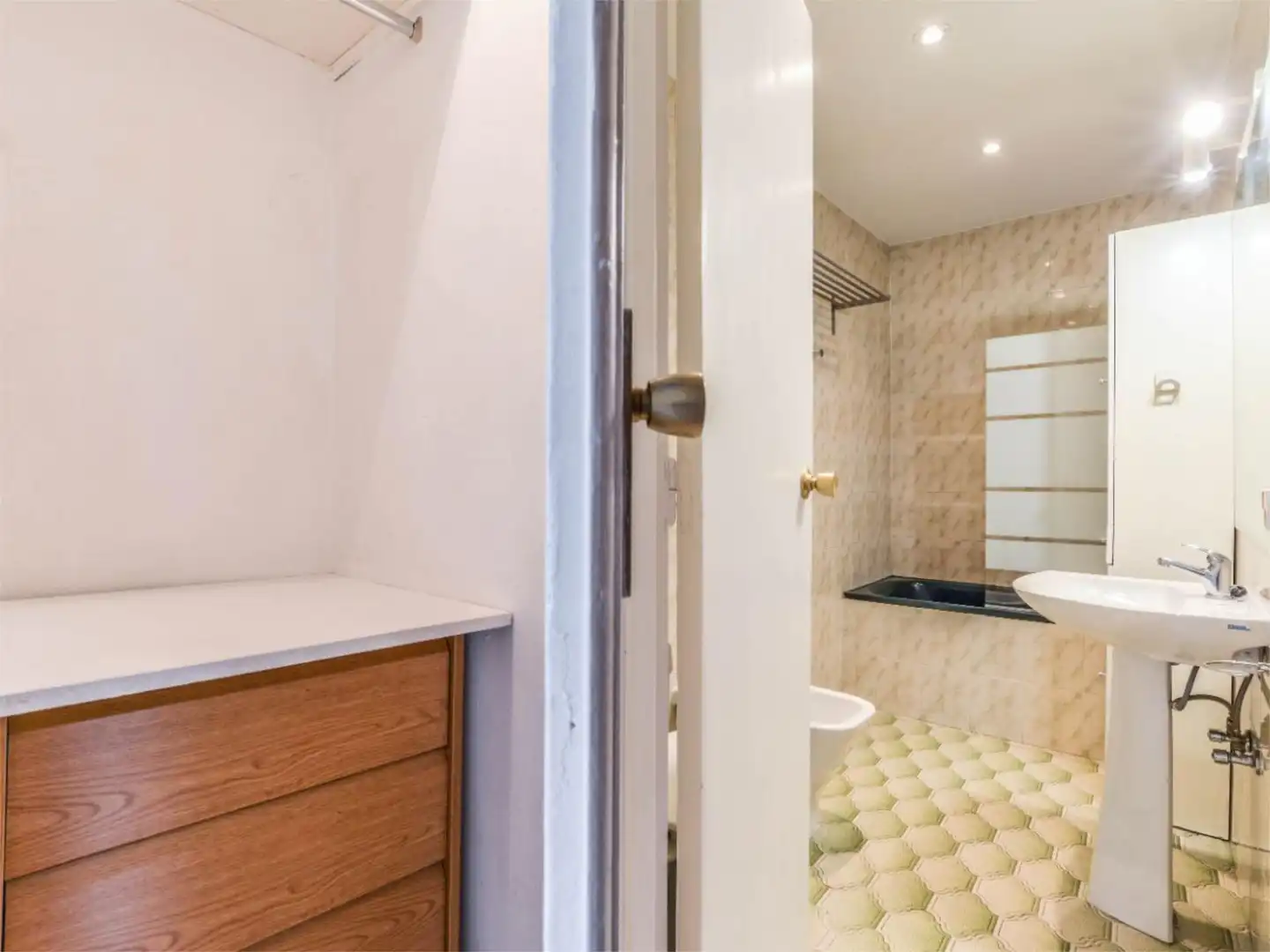 Baño de Piso de alquiler en Madrid con Aire acondicionado, Calefacción y Terraza