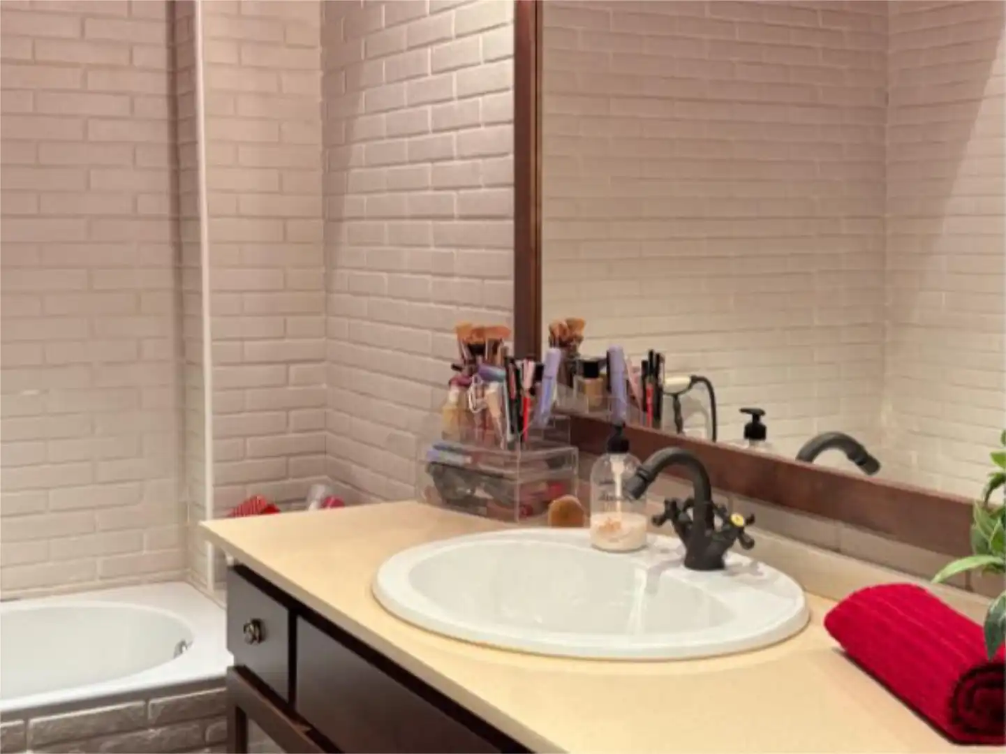 Baño de Casa adosada en venta en Villarrubia de los Ojos con Aire acondicionado y Terraza