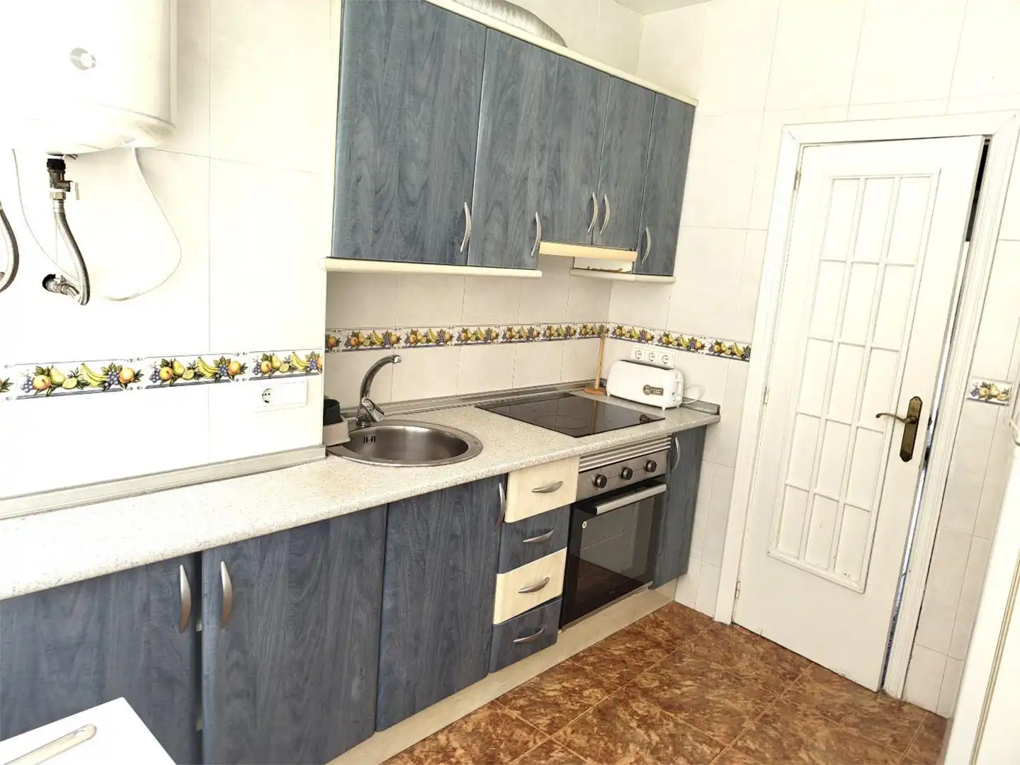 Cocina de Piso de alquiler en Alicante / Alacant con Aire acondicionado, Amueblado y Balcón