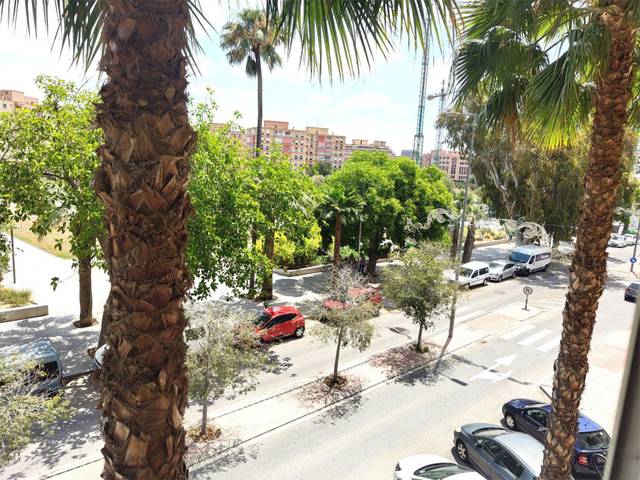 Piso en Alquiler en Carrer de la Princesa Merce, 15 en San Fernando - Princesa Mercedes