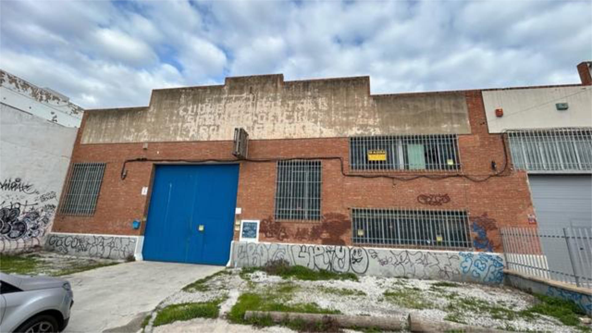 Vista exterior de Nau industrial de lloguer en Málaga Capital amb Aire condicionat