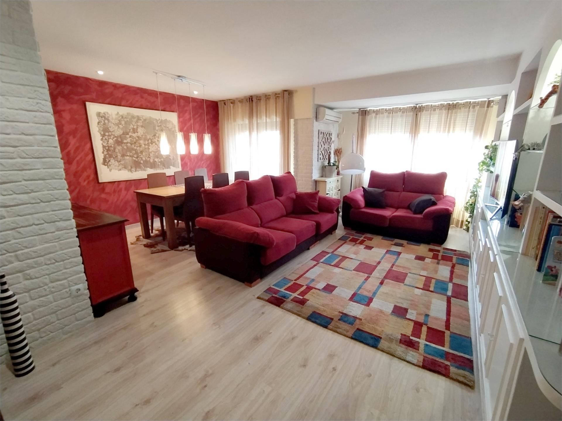 Living room of Flat for sale in  Zaragoza Capital  with Air Conditioner and Balcony