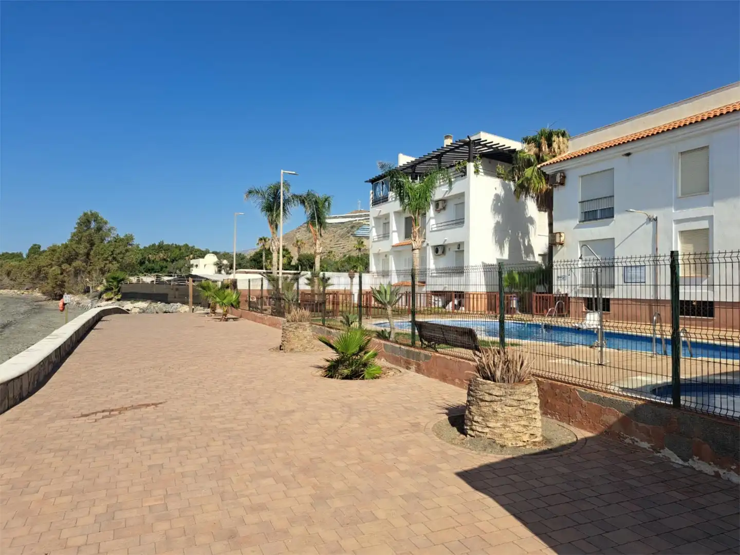 Außenansicht von Wohnung zur Miete in Polopos mit Klimaanlage, Heizung und Terrasse