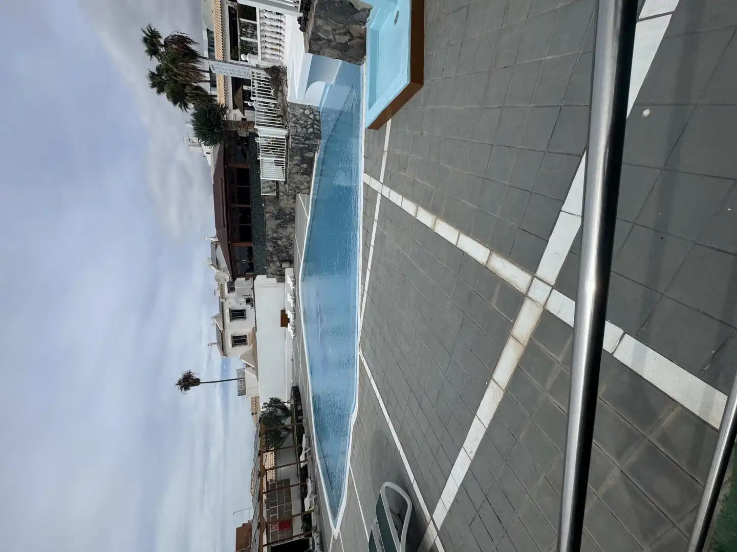 Einfamilien-Reihenhaus zum Verkauf in Golf del Sur - Amarilla Golf Schwimmbecken von Einfamilien-Reihenhaus zum Verkauf in San Miguel de Abona mit Klimaanlage, Heizung und Privatgarten