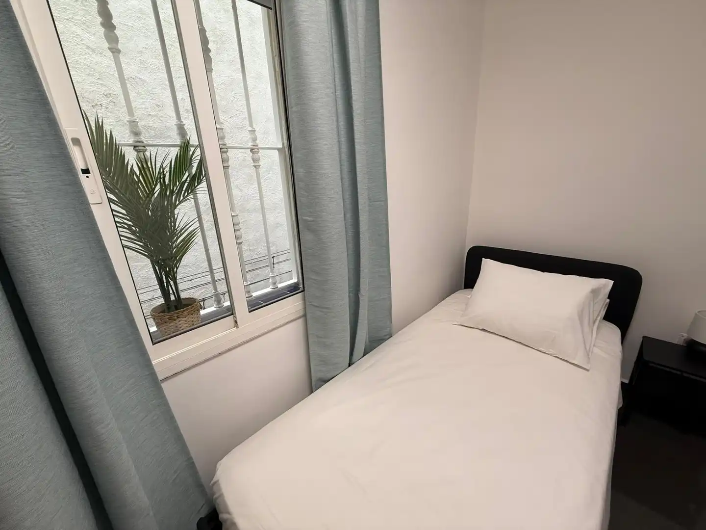 Habitación en Calle de los Abades, 12, Embajadores - Lavapiés