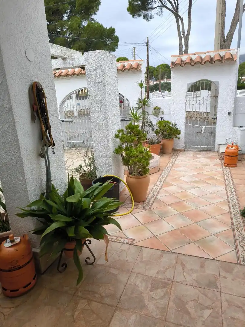 Houses for sale in Carrer del Fluvià, 13, El Casalot Terrace of Houses for sale in Mont-roig del Camp with Air Conditioner, Terrace and Swimming Pool