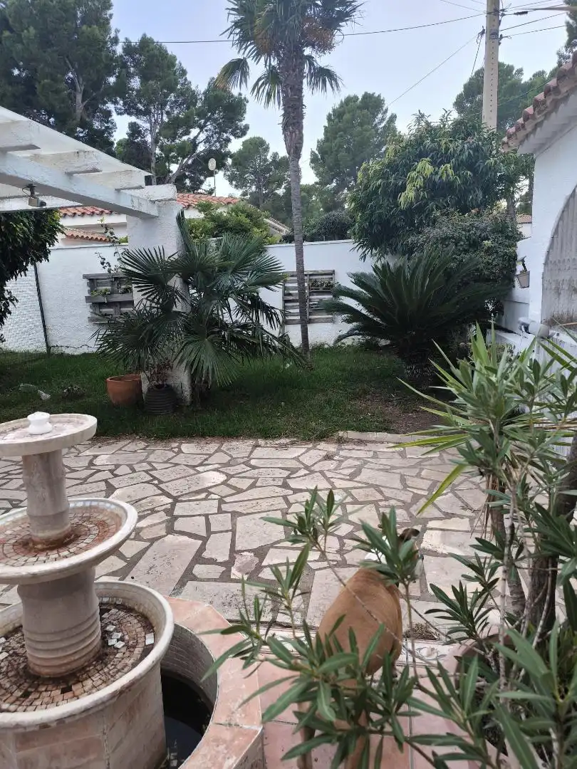 Houses for sale in Carrer del Fluvià, 13, El Casalot Garden of Houses for sale in Mont-roig del Camp with Air Conditioner, Terrace and Swimming Pool