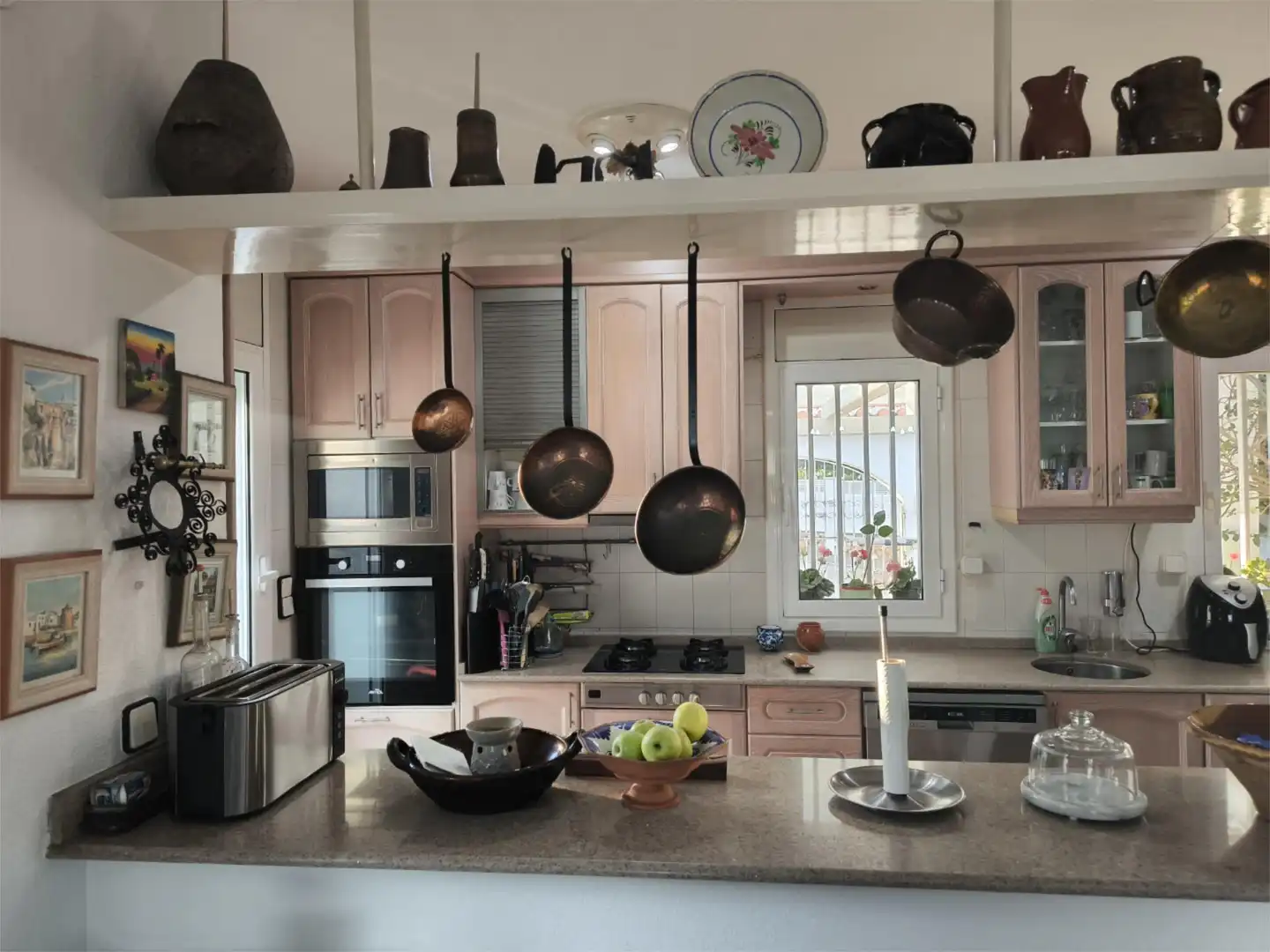 Houses for sale in Carrer del Fluvià, 13, El Casalot Kitchen of Houses for sale in Mont-roig del Camp with Air Conditioner, Terrace and Swimming Pool