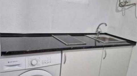 Foto 4 de Estudi per a compartir a Canyelles, Barcelona