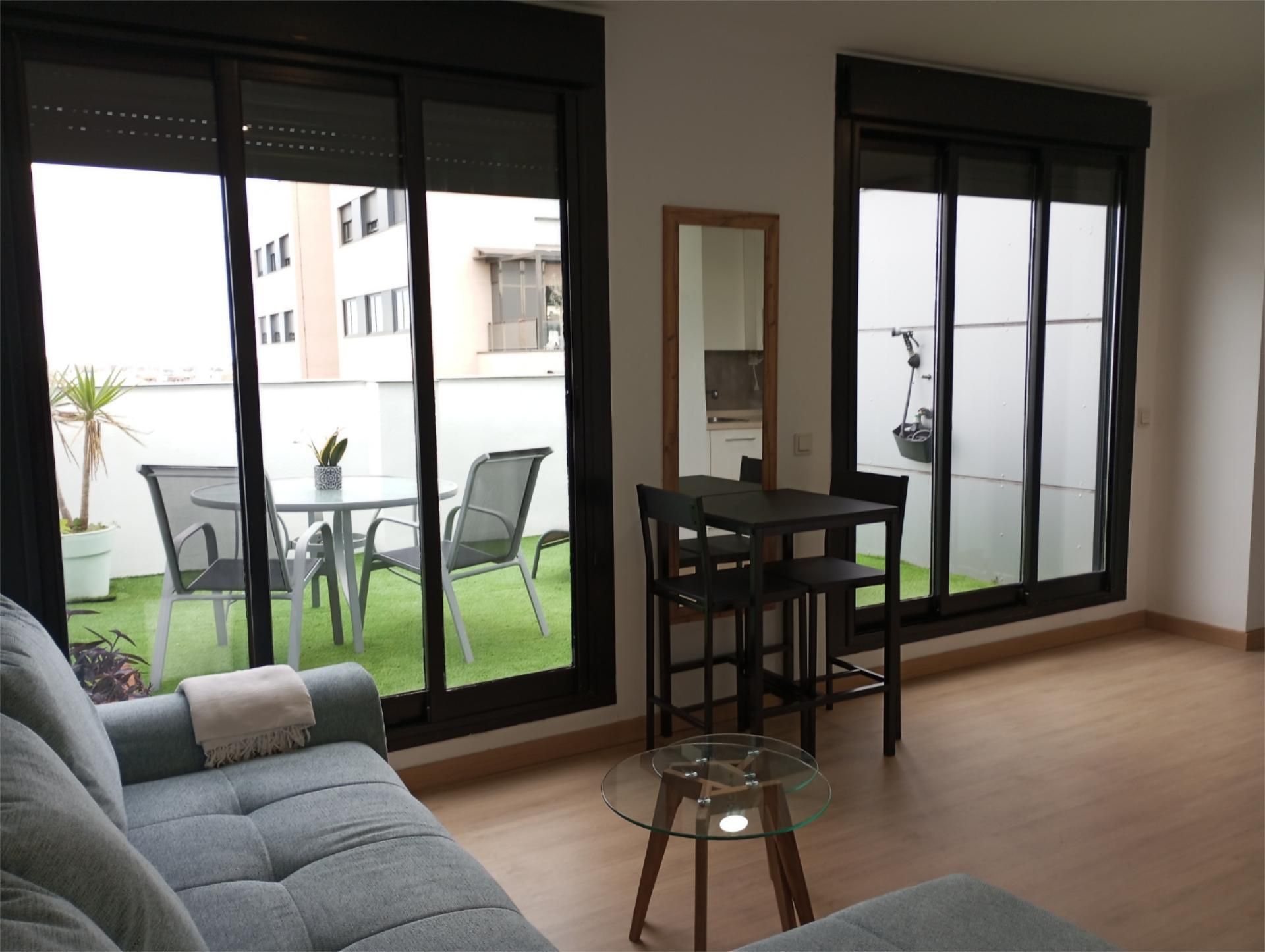 Living room of Flat for sale in  Valencia Capital  with Air Conditioner, Parquet flooring and Terrace