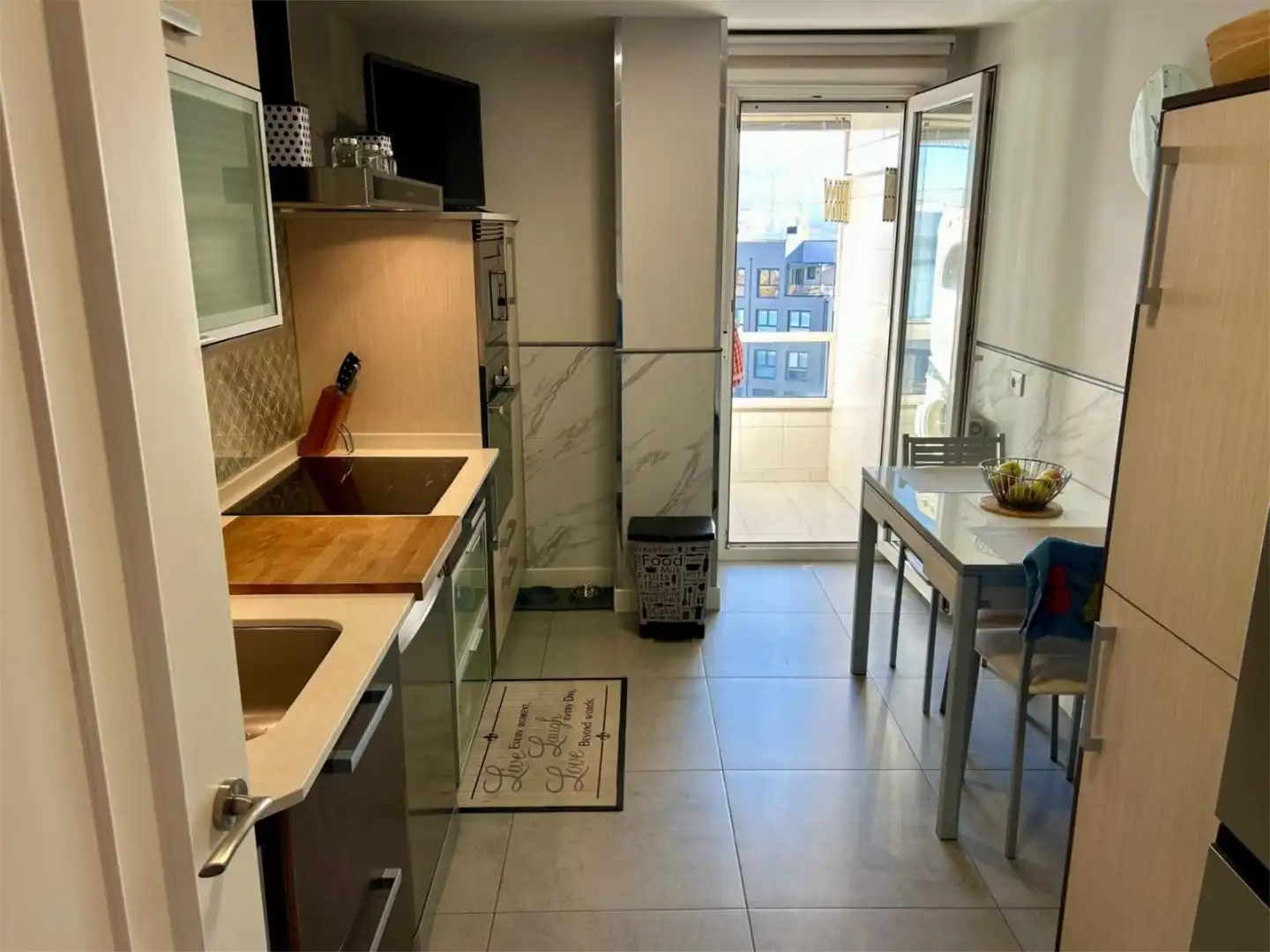 Àtic en venda a Rúa Tomás a. Alonso, 138, Centro Urbano Cuina de Àtic en venda en Vigo amb Terrassa i Balcó