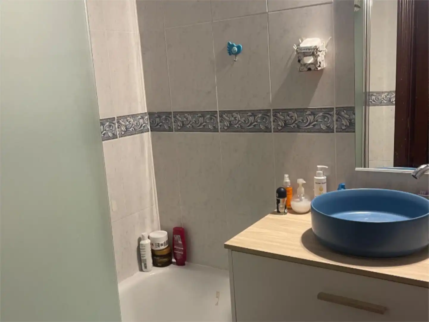 Houses for sale in Street Vera del Río, 12, Villasabariego Bathroom of Houses for sale in Villasabariego