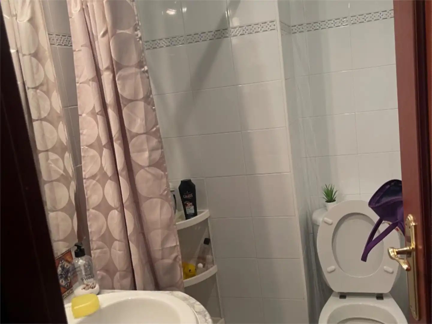 Houses for sale in Street Vera del Río, 12, Villasabariego Bathroom of Houses for sale in Villasabariego