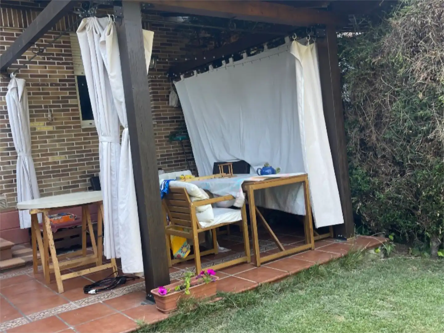 Houses for sale in Street Vera del Río, 12, Villasabariego Garden of Houses for sale in Villasabariego