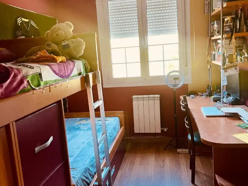 Houses for sale in Street Vera del Río, 12, Villasabariego Bedroom of Houses for sale in Villasabariego