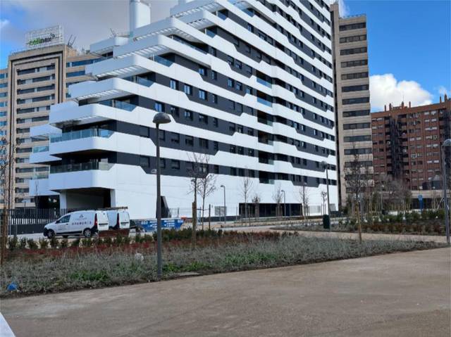 Piso en Alquiler en Calle de Juan Esplandiú, 21 en Estrella