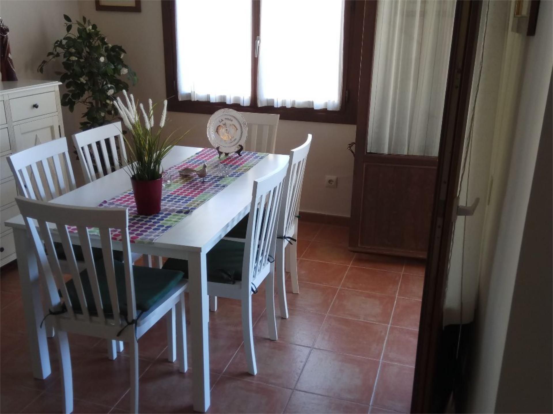 Dúplex de lloguer a Calle Sierra Lisbona, 4, Golf Valle Este Menjador de Dúplex de lloguer en Vera amb Aire condicionat, Calefacció i Terrassa