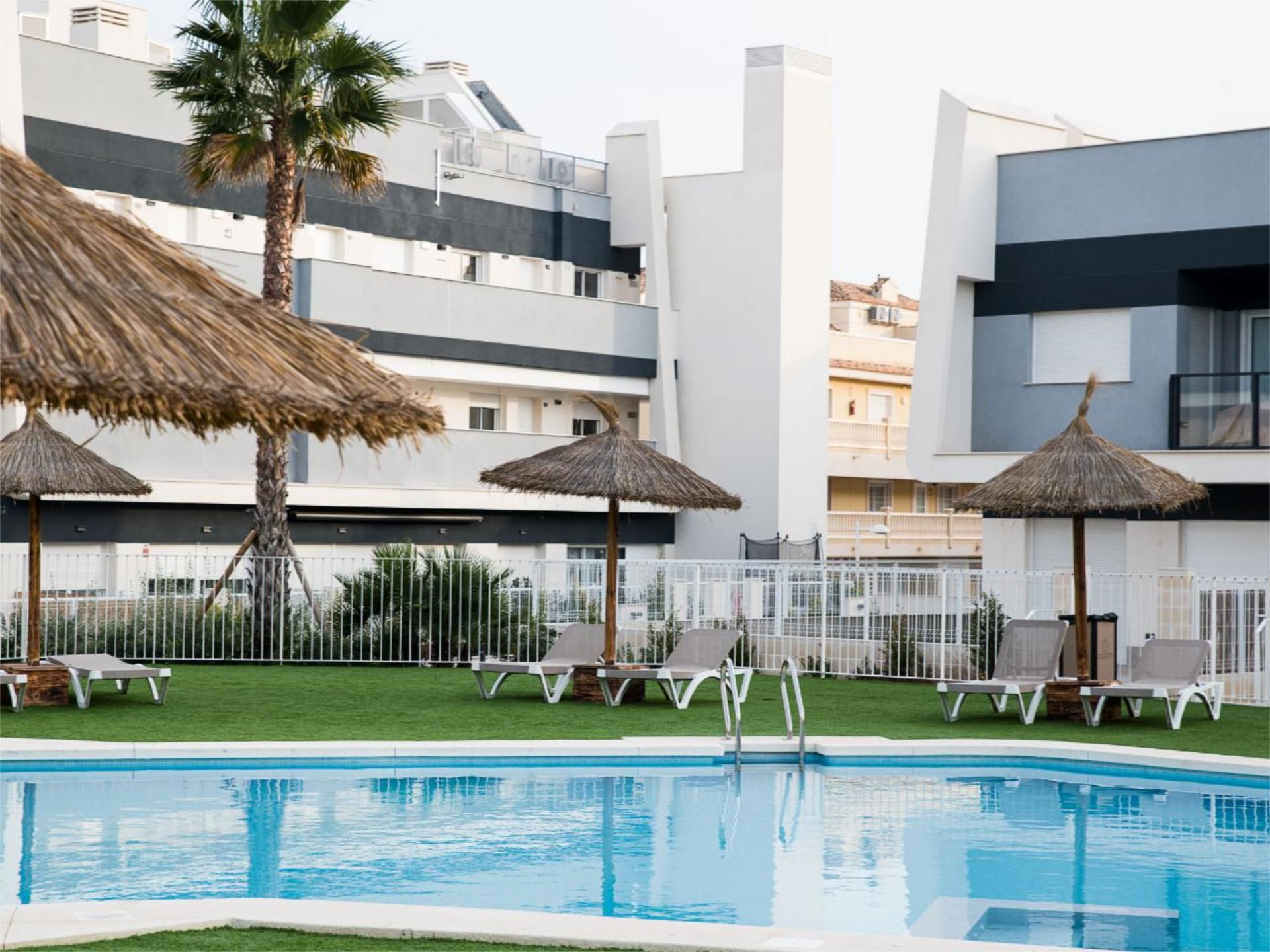 Piscina de Dúplex en venda en Santa Pola amb Aire condicionat, Parquet i Terrassa