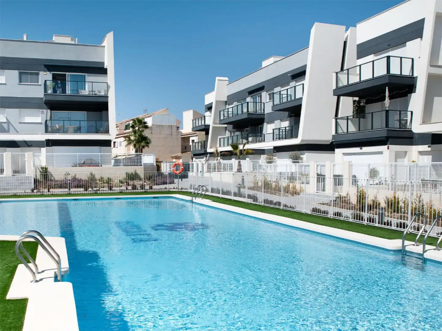 Flat for sale in Avinguda D'Escandinàvia, 118, Panorama - Sierramar Swimming pool of Flat for sale in Santa Pola with Air Conditioner, Parquet flooring and Terrace