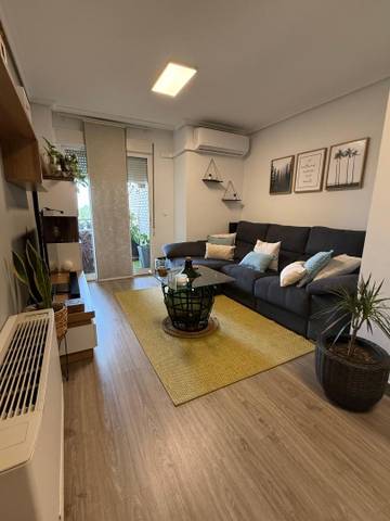 Piso en Alquiler en Calle Maestros Canteros, 18 en Imaginalia - Llanos del Águila