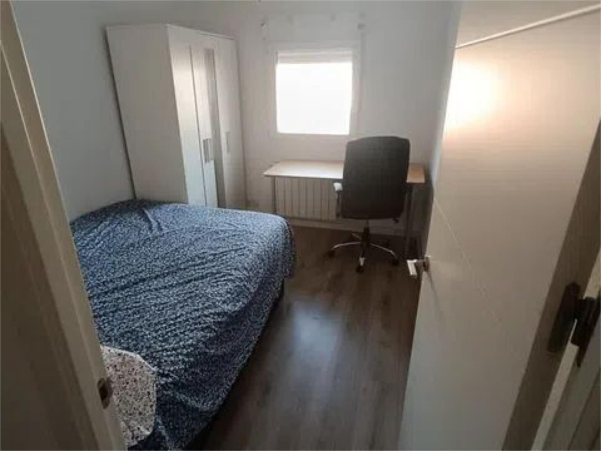 Bedroom of Flat to share in Leganés  with Heating, Terrace and Furnished