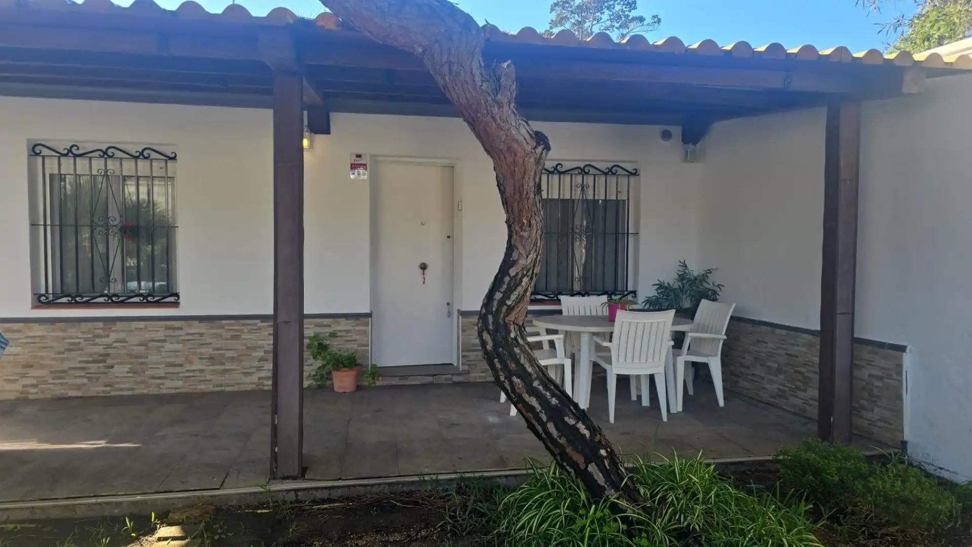 Detached homes for rent in Calle la Caballa, 58, La Barrosa Garden of Detached homes for rent in Chiclana de la Frontera with Air Conditioner, Heating and Private garden