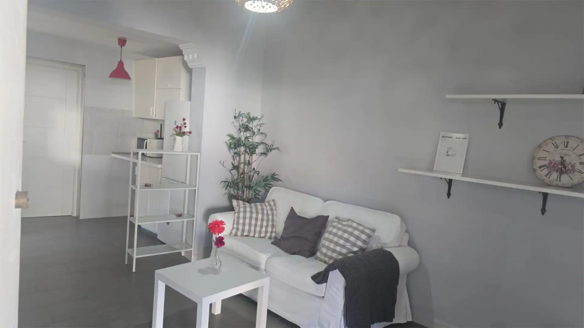 Detached homes for rent in Calle la Caballa, 58, La Barrosa Bedroom of Detached homes for rent in Chiclana de la Frontera with Air Conditioner, Heating and Private garden