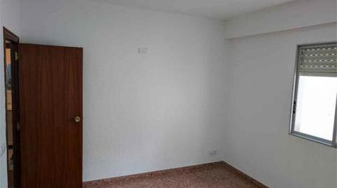 Foto 3 de Piso de alquiler en L'Énova, Valencia