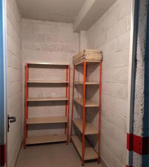 Photo 2 of Box room to rent in El Coto, Gijón