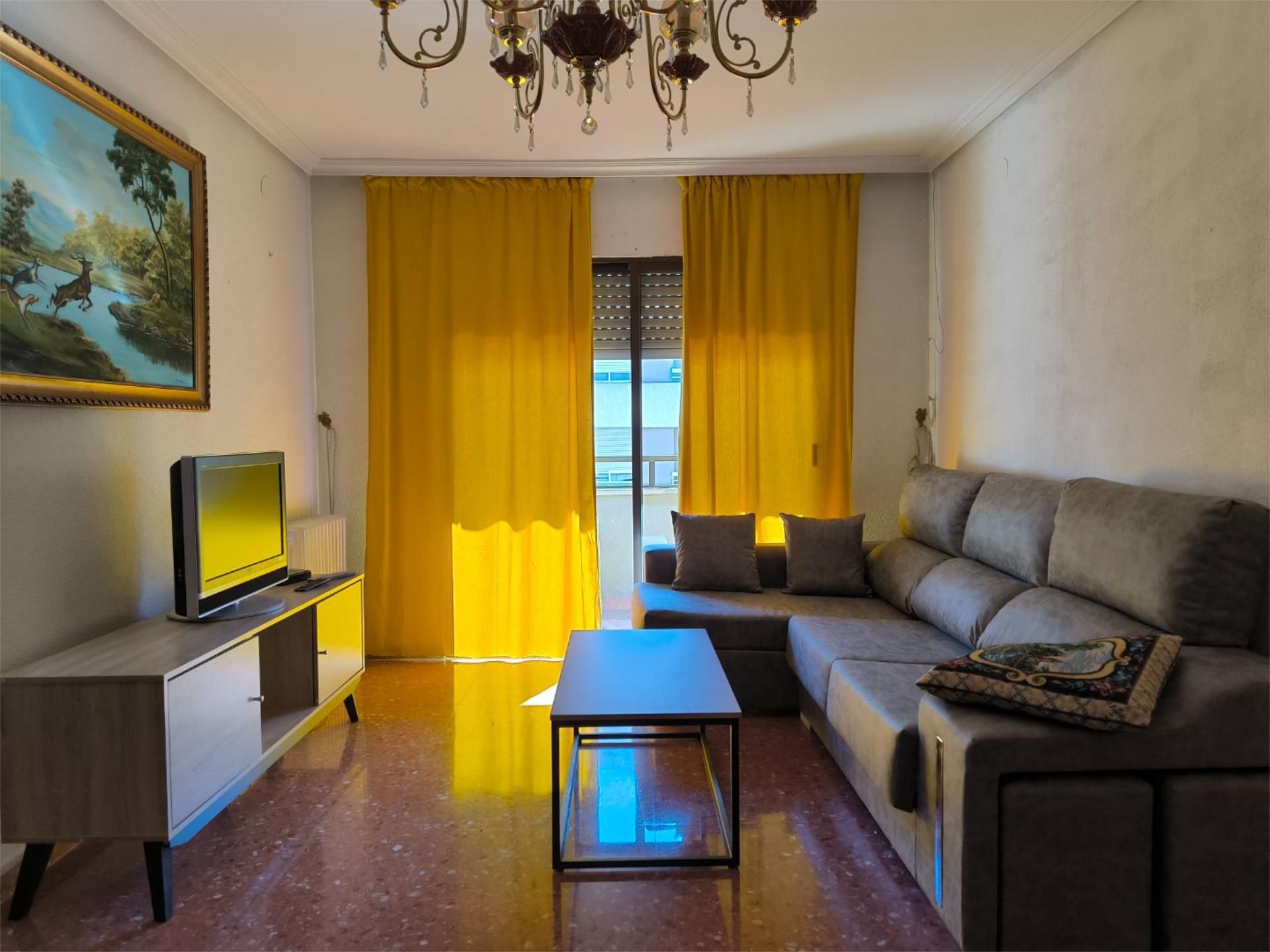 Flat for rent in Calle Murallas, 1, El Torreón - Los Ángeles - El Pilar Living room of Flat for rent in Ciudad Real Capital with Heating, Storage room and Furnished