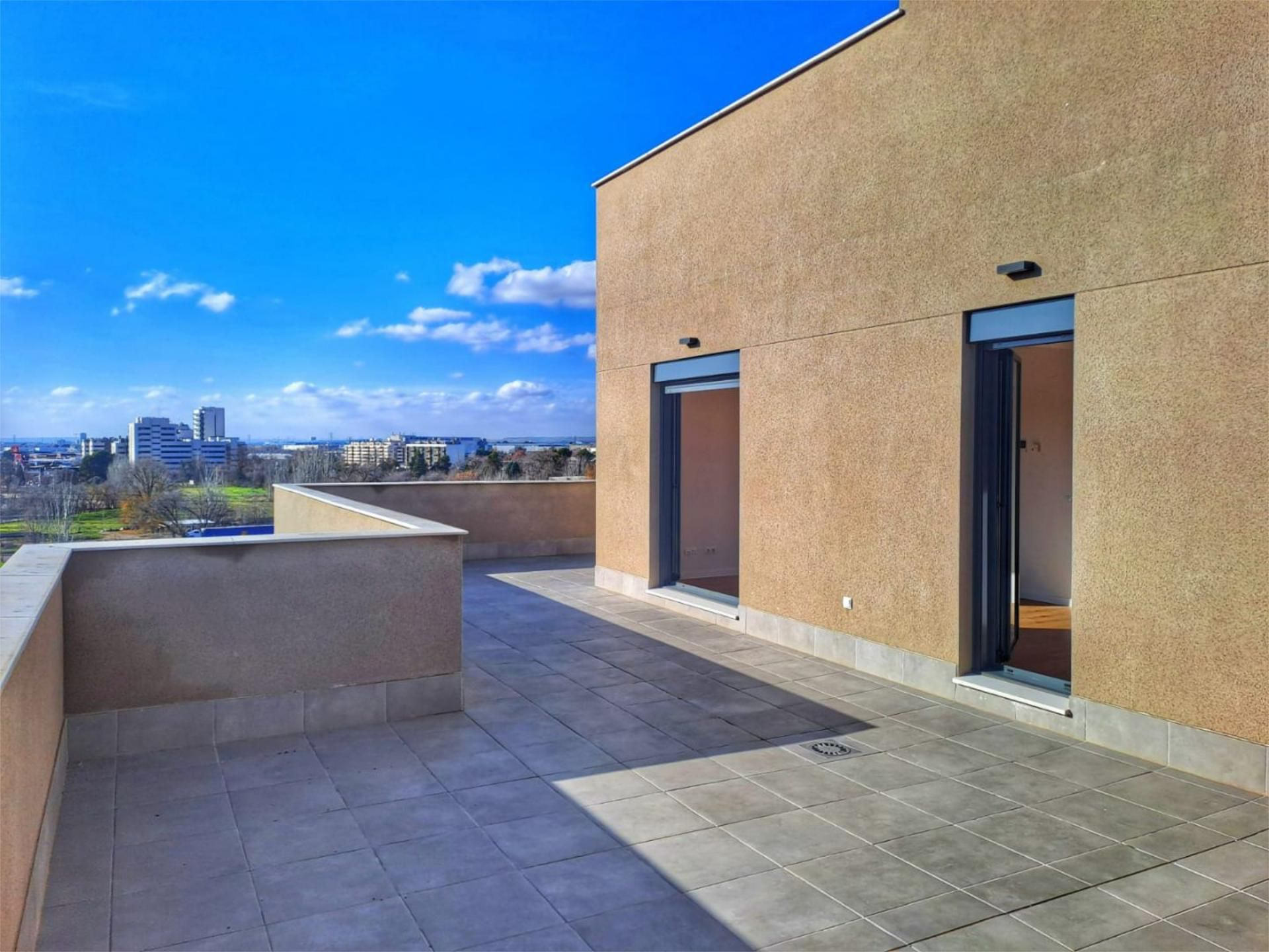 Terrace of Attic to rent in Alcalá de Henares  with Air Conditioner, Heating and Parquet flooring