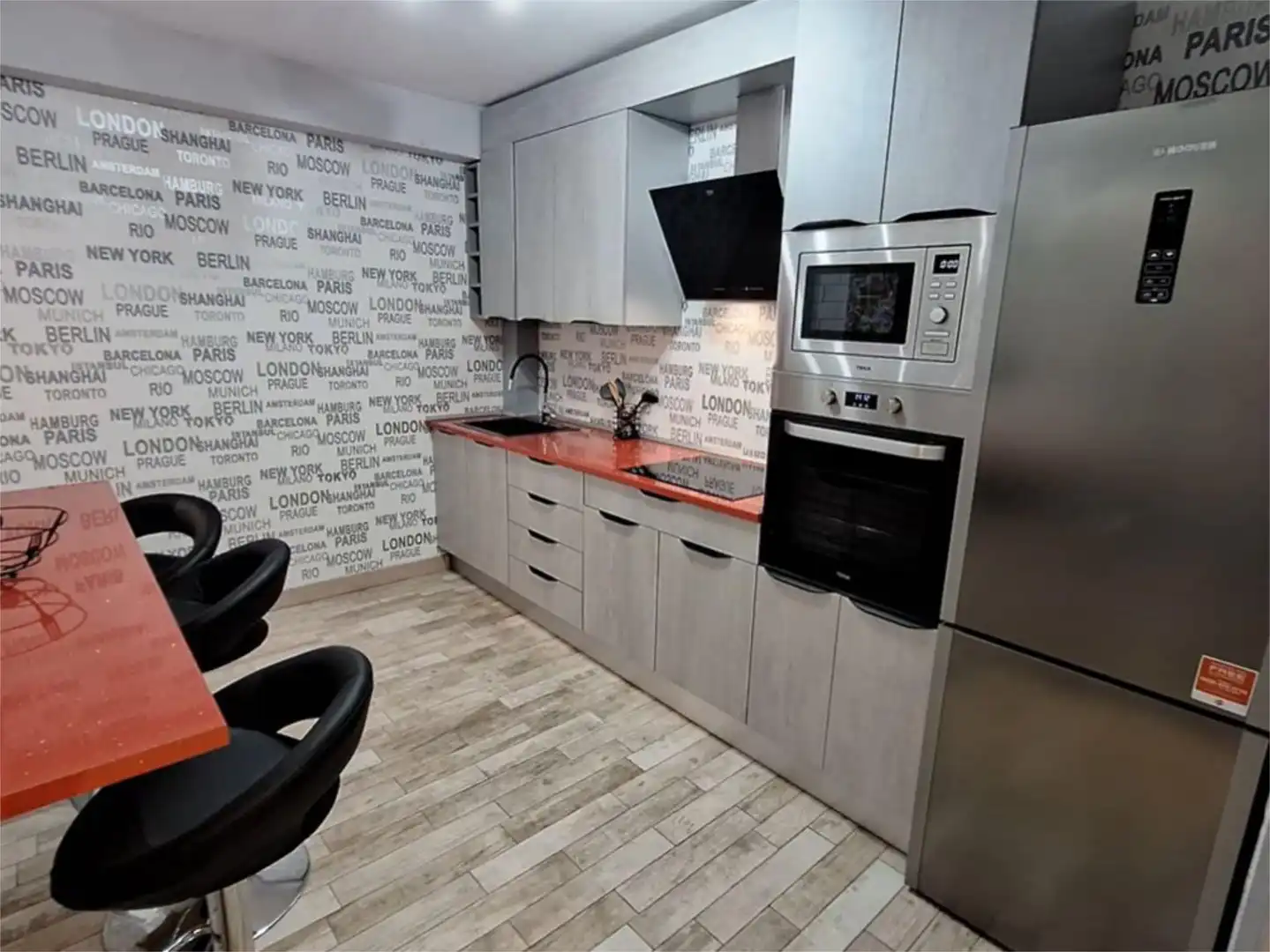 Kitchen of Flat for share in Alicante / Alacant  with Furnished and Balcony