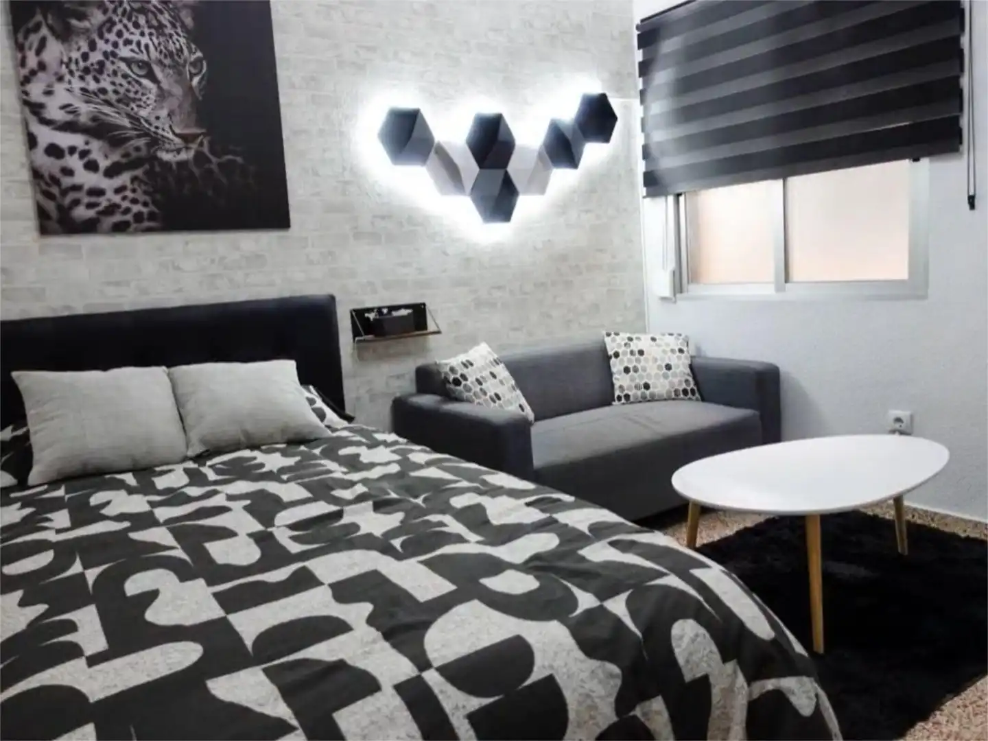 Bedroom of Flat for share in Alicante / Alacant  with Furnished and Balcony