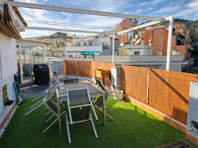 Piso en Venta en Carrer de la Bisbal, 39 en El Guinardó