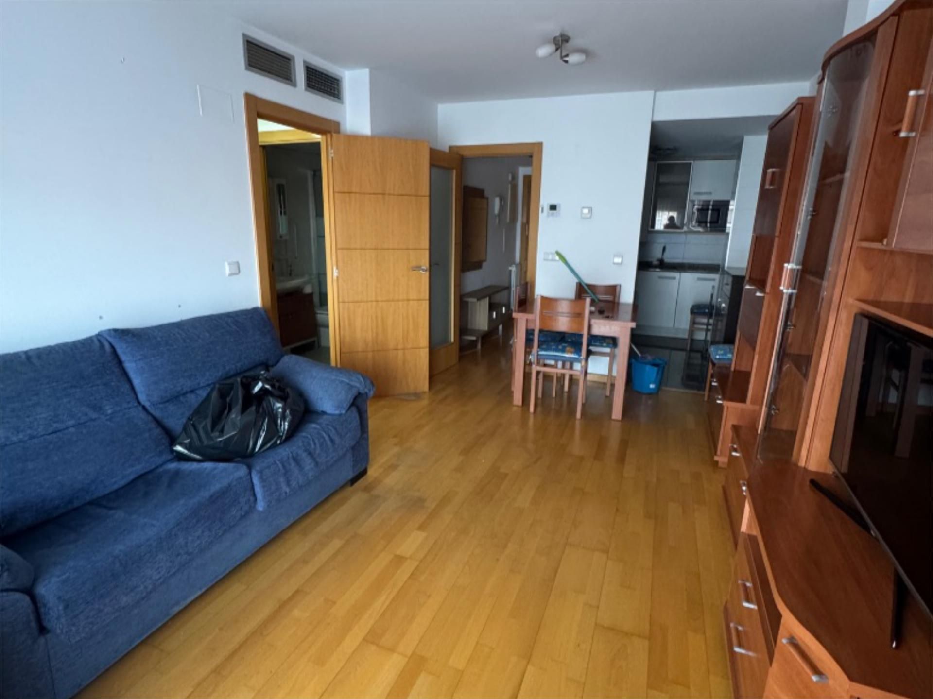 Living room of Flat for sale in  Zaragoza Capital  with Air Conditioner, Heating and Parquet flooring