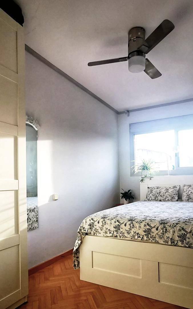 Bedroom of Flat to share in  Madrid Capital  with Heating, Parquet flooring and Terrace