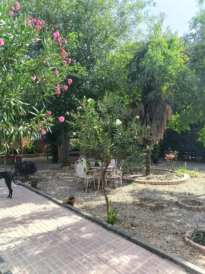 Country house zum Verkauf in Urbanización las Encinas, 2, San Roque - La Cruz - La Rozuela Garten von Country house zum Verkauf in Linares mit Klimaanlage, Heizung und Privatgarten