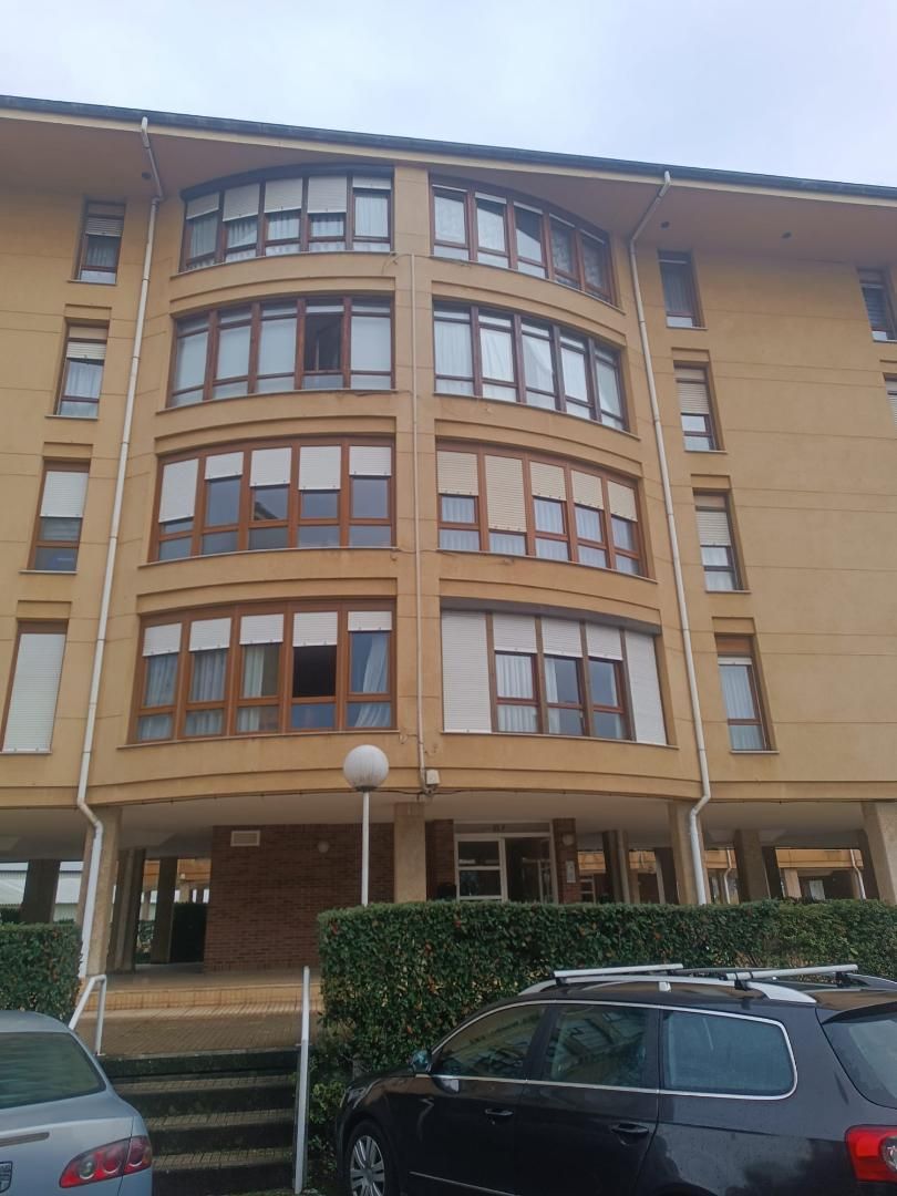 Vista exterior de Pis en venda en Santander amb Calefacció, Parquet i Terrassa