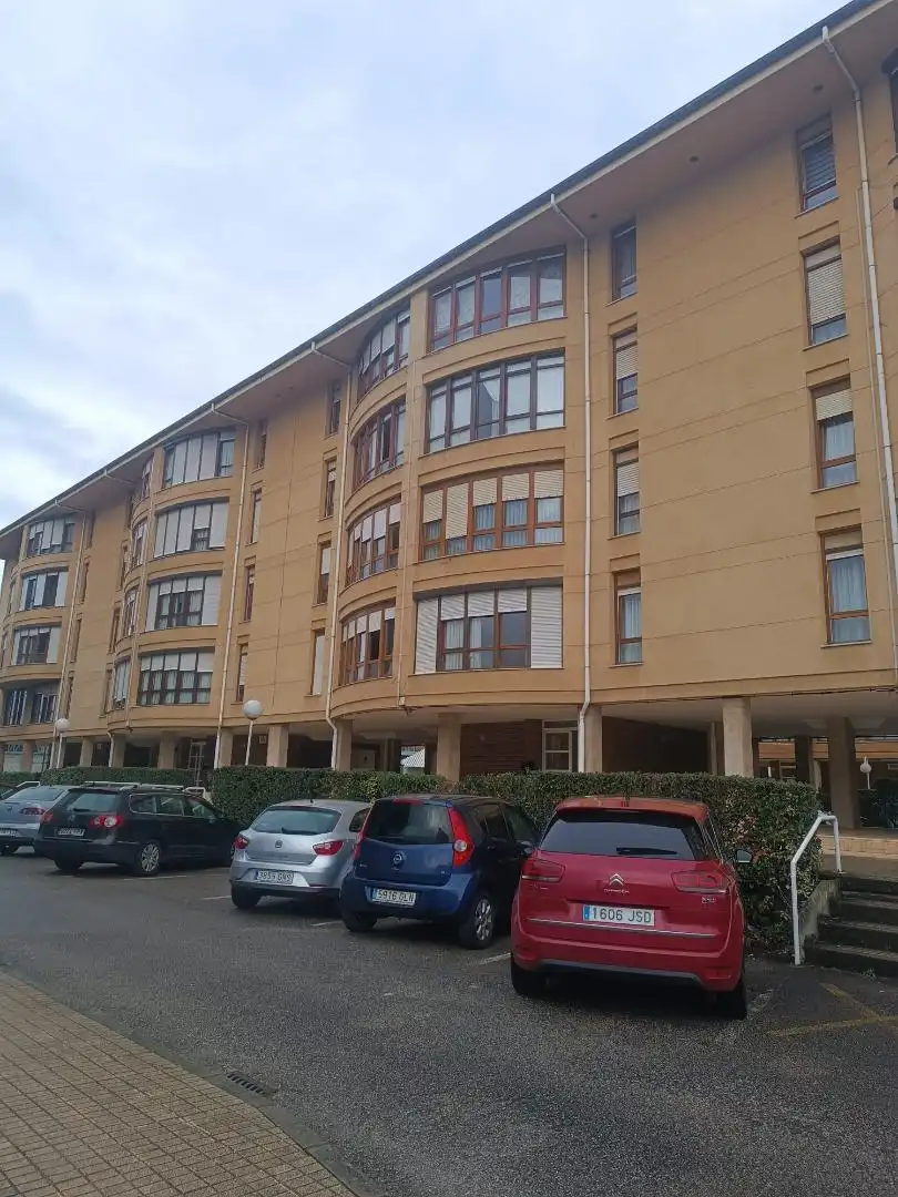 Wohnung zum Verkauf in Calle Manuel Pombo Angulo, 12, Peñacastillo - Nueva Montaña Außenansicht von Wohnung zum Verkauf in Santander mit Terrasse und Balkon