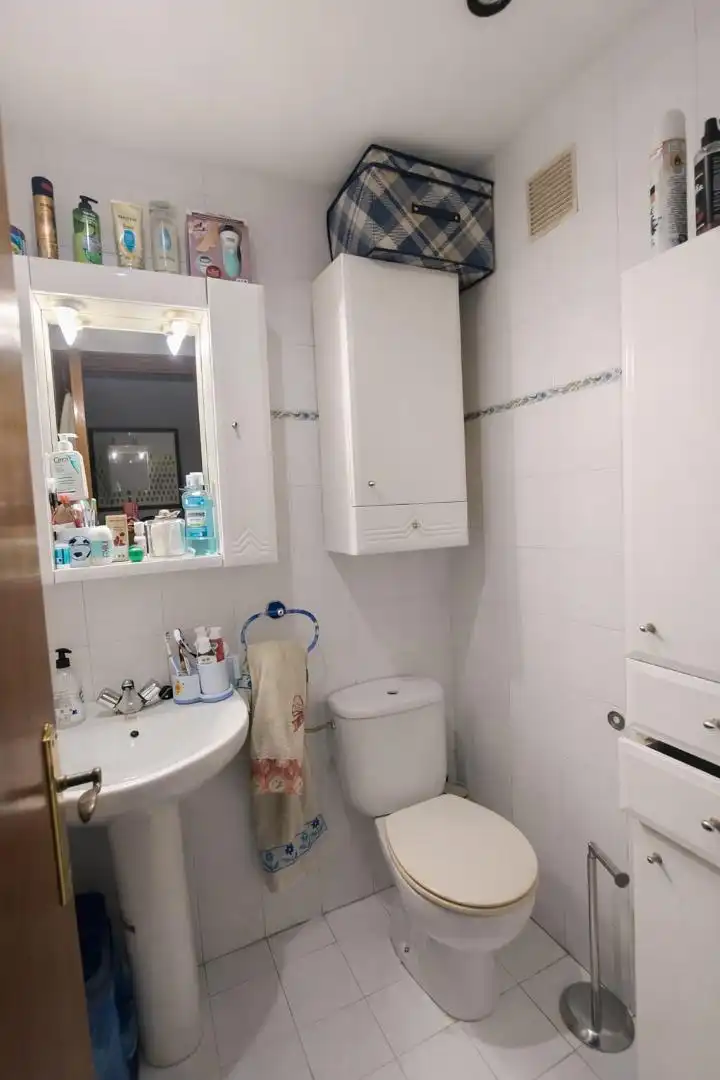 Wohnung zum Verkauf in Calle Manuel Pombo Angulo, 12, Peñacastillo - Nueva Montaña Badezimmer von Wohnung zum Verkauf in Santander mit Terrasse und Balkon