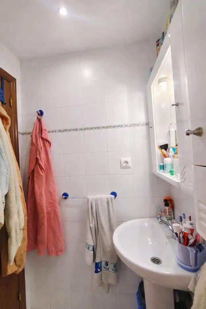 Wohnung zum Verkauf in Calle Manuel Pombo Angulo, 12, Peñacastillo - Nueva Montaña Badezimmer von Wohnung zum Verkauf in Santander mit Terrasse und Balkon