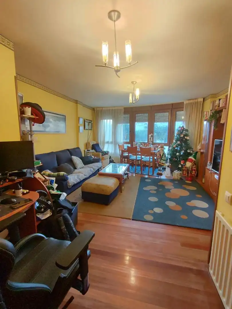 Wohnung zum Verkauf in Calle Manuel Pombo Angulo, 12, Peñacastillo - Nueva Montaña Wohnzimmer von Wohnung zum Verkauf in Santander mit Terrasse und Balkon