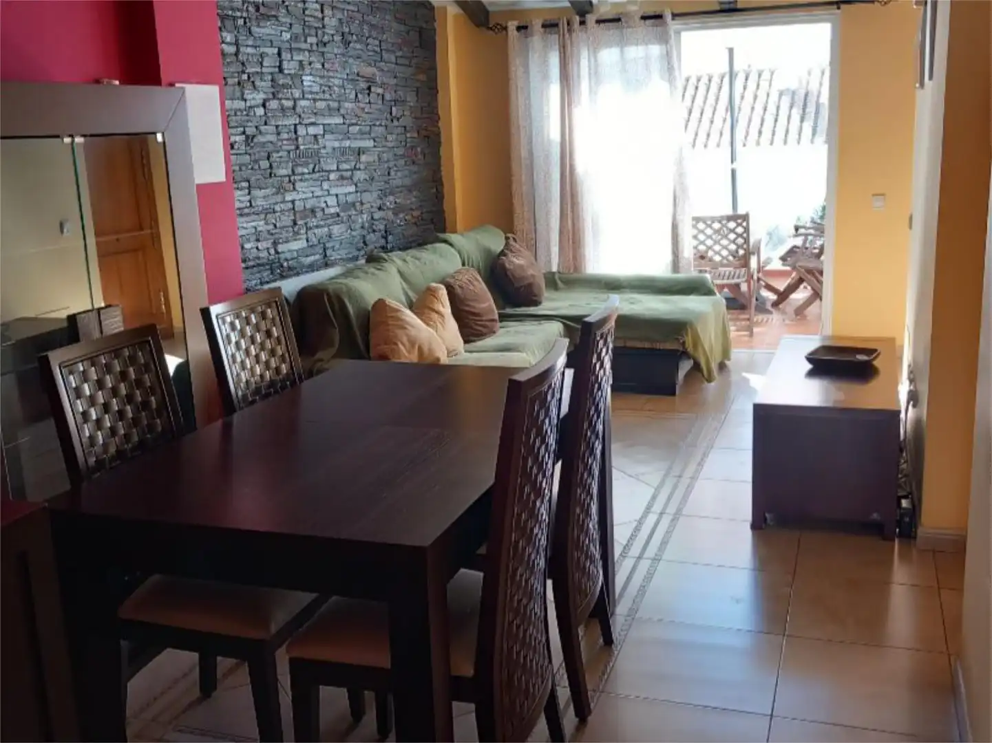 Piso en venta en Calle Cura Gordillo, 1, La Herradura - Balcón de Telde Comedor de Piso en venta en Telde con Terraza, Amueblado y Parking comunitario