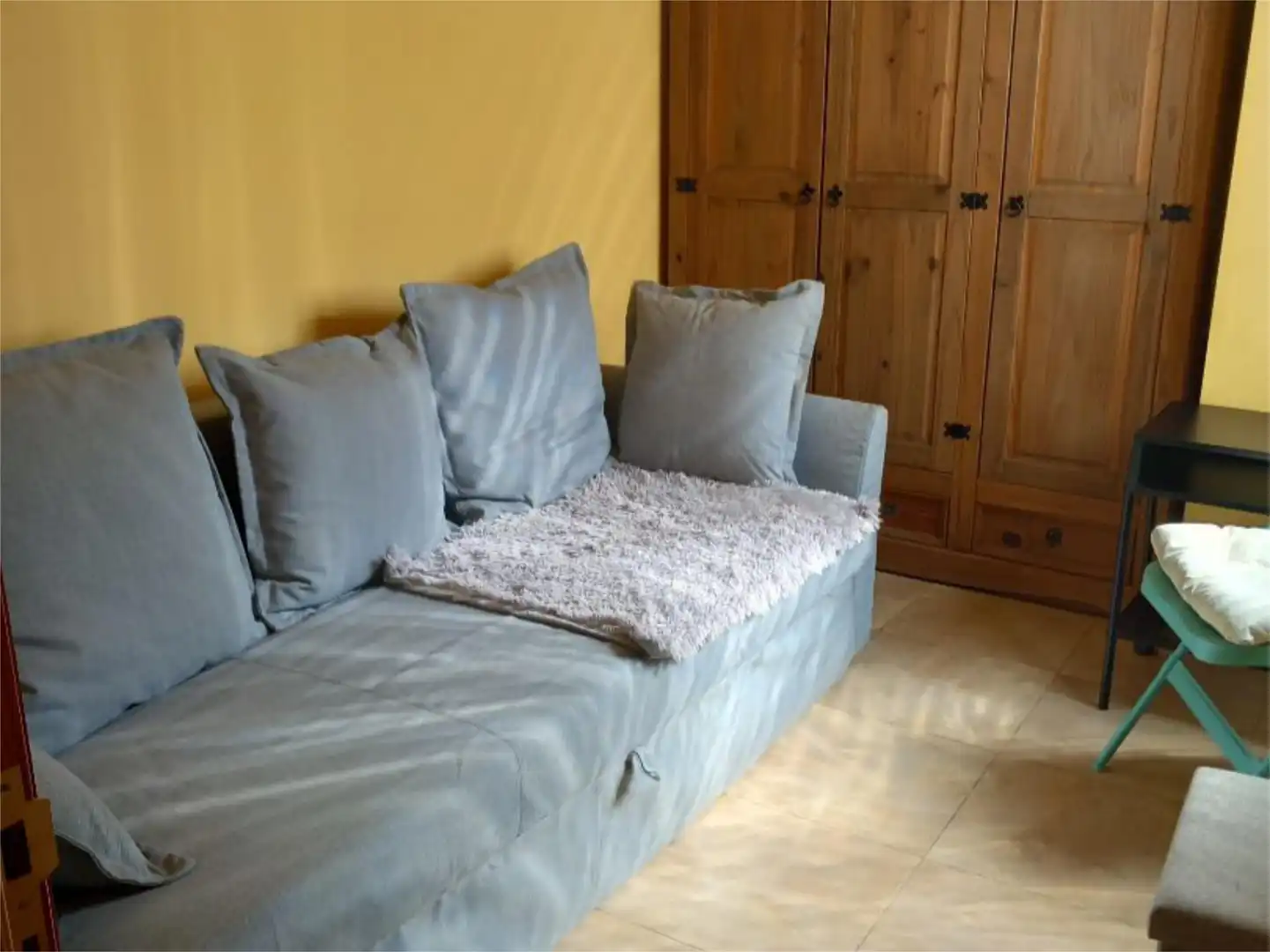 Piso en venta en Calle Cura Gordillo, 1, La Herradura - Balcón de Telde Sala de estar de Piso en venta en Telde con Terraza, Amueblado y Parking comunitario