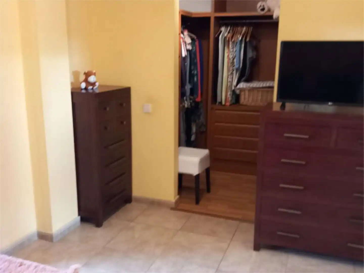 Piso en venta en Calle Cura Gordillo, 1, La Herradura - Balcón de Telde Habitación de Piso en venta en Telde con Terraza, Amueblado y Parking comunitario