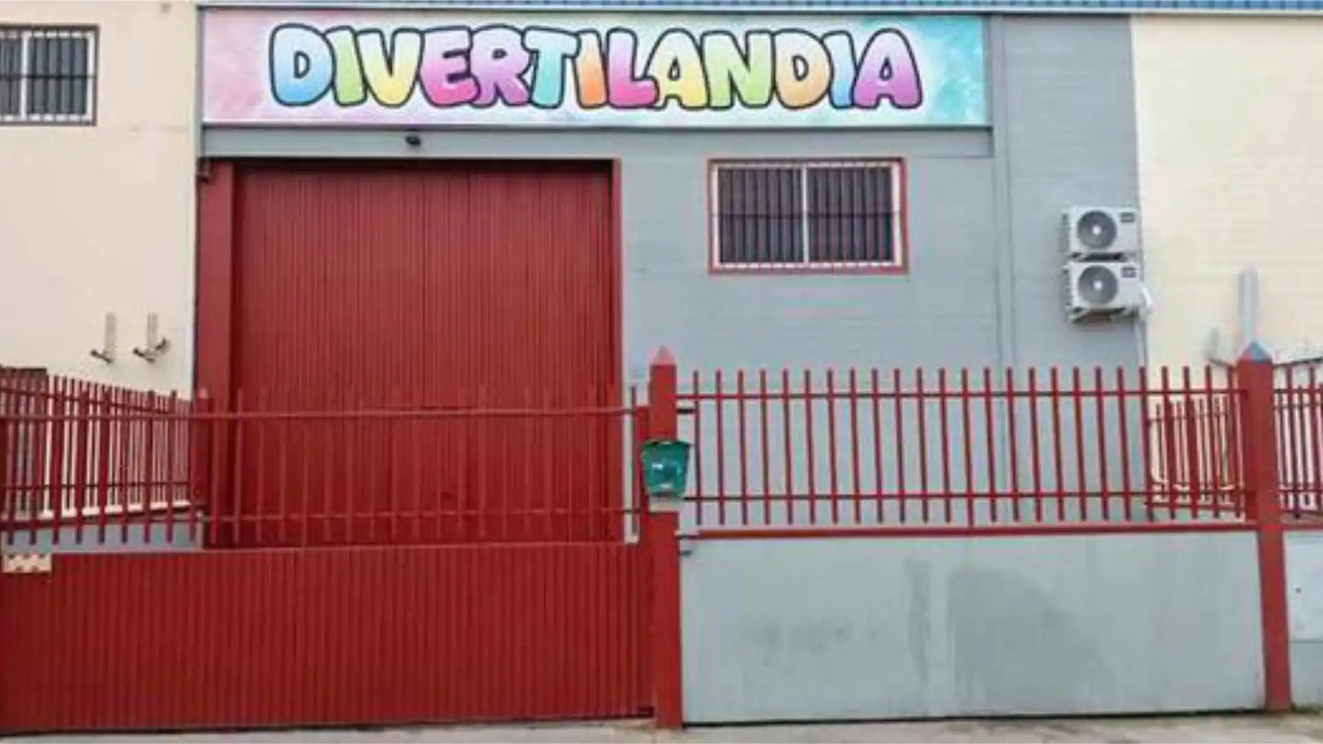 Vista exterior de Local de alquiler en Los Palacios y Villafranca con Aire acondicionado