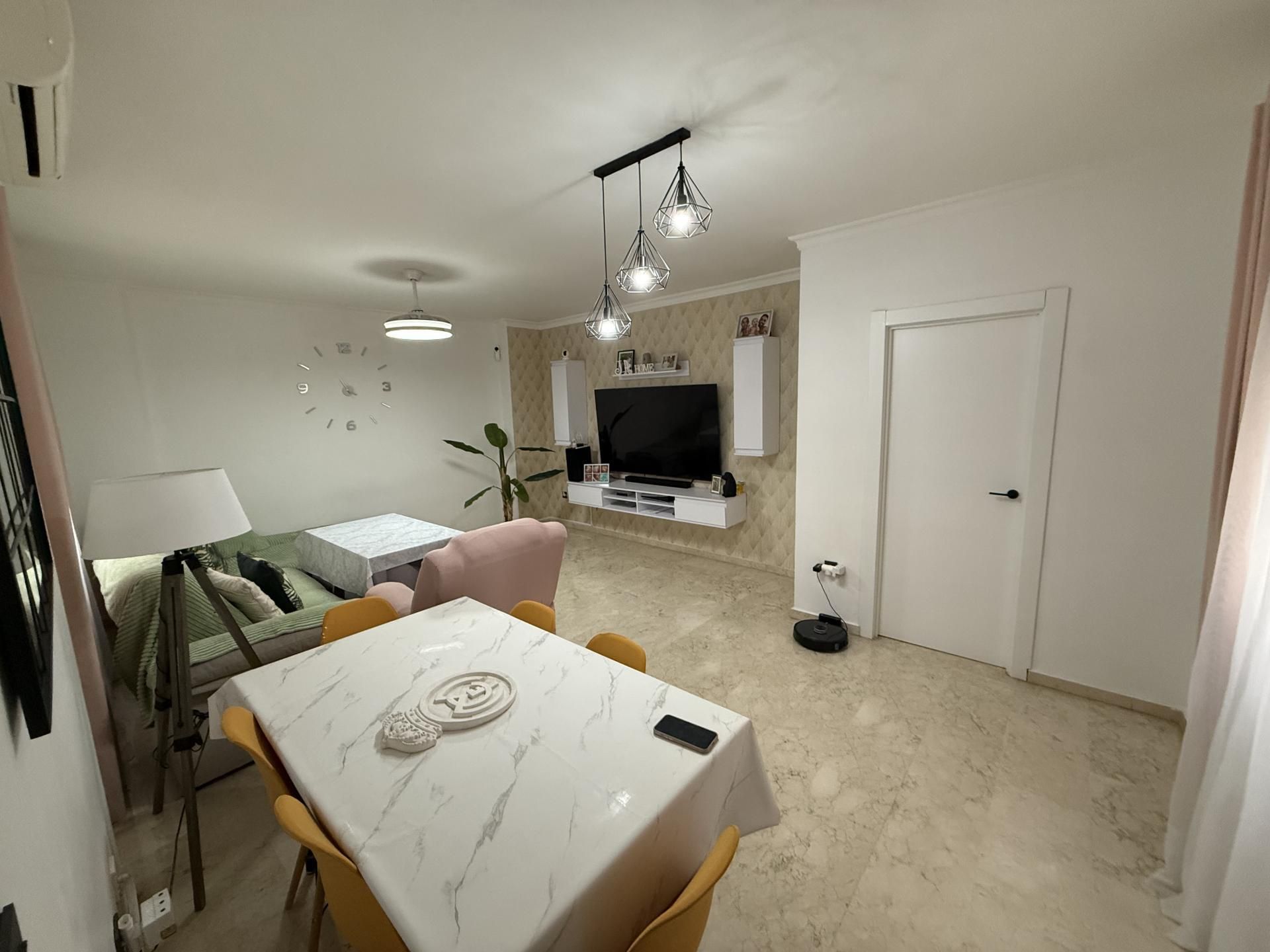 Living room of Flat for sale in Maracena  with Air Conditioner and Terrace