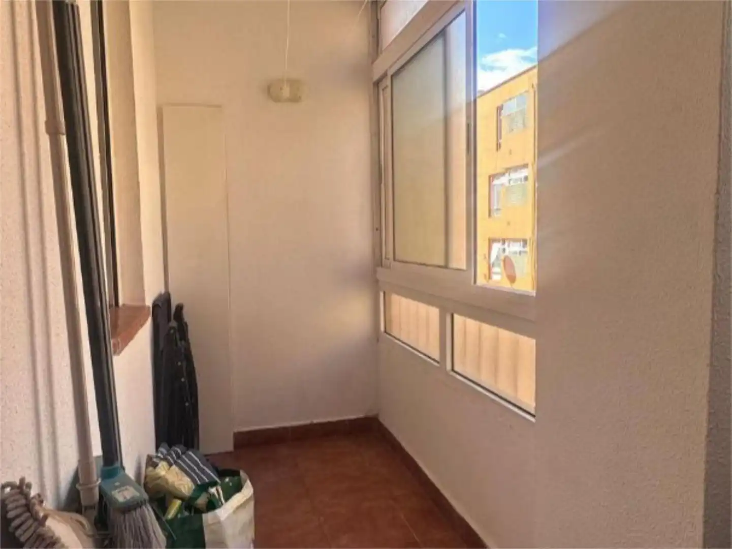 Terraza de Piso en venta en Santa Lucía de Tirajana con Trastero, Amueblado y Parking comunitario